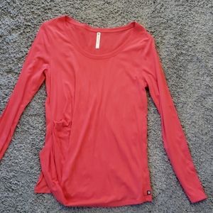 Long sleeve activewear top